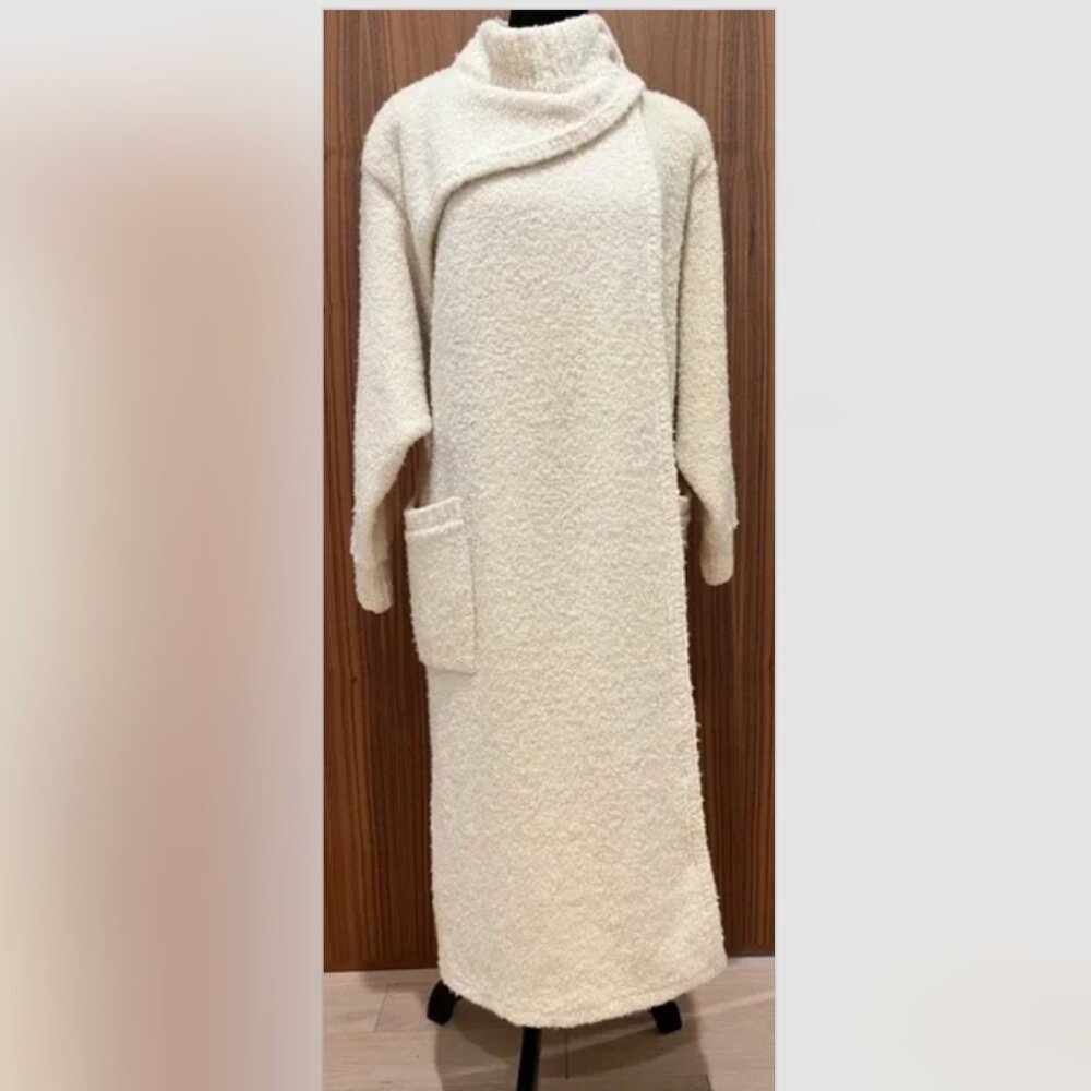 MS POODLE Vintage Long Cream Colour Wool Sweater Coat Made Canada Office Chic